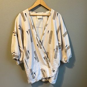 Play Alegre hand painted 100% cotton preshrunk light coat w hand painted shapes